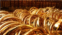 Giá vàng SJC giàm gần 100.000 đồng/lượng, tỷ giá USD quay đầu tăng
