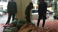 Thu giữ hơn 1 tấn thịt lợn bẩn tại chợ Phùng Khoang 
