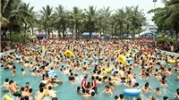 [Cảnh báo] Các bệnh lây nhiễm khi bơi ở nơi công cộng