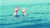 4 động tác bạn cần làm để thoát nguy cơ đuối nước khi không biết bơi?