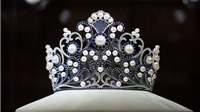 Cận cảnh vương miện hoa hậu 2016 có giá trị 2,2 tỷ đồng
