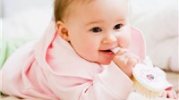 Ăn gì tốt nhất khi bé mọc răng?