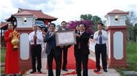 Trao kỷ lục cho cây cầu gỗ lợp ngói dài nhất Việt Nam