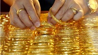 Giá vàng ngày 3/7: Đồng USD “chế ngự” giá vàng