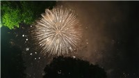 Màn pháo hoa rực rỡ tại Hồ Gươm đón năm Kỷ Hợi 2019