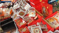 Bánh Trung thu siêu rẻ 5.000 đồng/chiếc bán tràn lan trên vỉa hè Hà Nội
