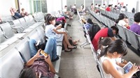 Hàng trăm khách hàng bức xúc vì bị hãng Hàng không Jetstar Pacific bỏ rơi