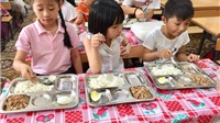 Hà Nội: Yêu cầu các trường học không loại bỏ thịt lợn khỏi thực đơn