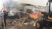 Cháy lớn tại xưởng chế biến chứa hơn 400 tấn lạc ở Hà Tĩnh