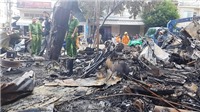 Lâm Đồng: Cháy lớn thiêu rụi 12 ki-ốt, thiệt hại hàng trăm triệu đồng