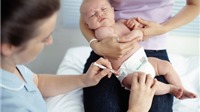 Những tác dụng phụ của Vacxin khi tiêm phòng cho trẻ 