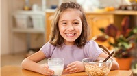 Trẻ em bị suy dinh dưỡng nên ăn gì vào bữa sáng?