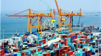 Hàng container qua cảng biển Việt Nam tăng 22%