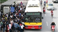 Hà Nội muốn mở lại xe buýt, xe taxi, xe công nghệ