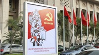 Hà Nội trang hoàng đường phố mừng Đại hội Đảng lần thứ XIII
