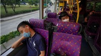 Tour độc lạ: Chi 50 USD để ngủ trên xe buýt