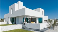 Ngôi nhà hiện đại màu trắng tuyệt đẹp ở Hy Lạp
