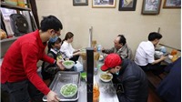 Hà Nội: Dịch vụ cắt tóc, gội đầu, ăn uống trong nhà được hoạt động trở lại