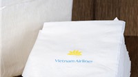 Phát hiện xưởng sản xuất giấy ăn giả nhãn hiệu Vietnam Airlines