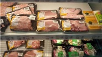 Giá thịt heo một số nơi vẫn neo cao