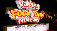 Uống bia, ăn xúc xích Bà Nà tại Lễ hội Đà Nẵng Food Tour 2025 