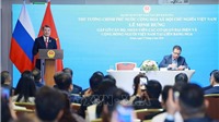 Thủ tướng Lê Minh Hưng gặp cộng đồng người Việt Nam tại Nga 