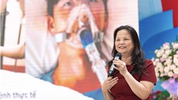 Chuyên gia cảnh báo về ‘đại dịch khói trắng’ học đường 