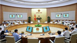 Thủ tướng yêu cầu khẩn trương hoàn thiện các dự án luật trình Quốc hội