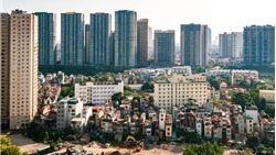 Hai thái cực lợi nhuận ngành bất động sản quý I/2025 