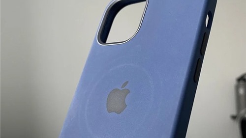 Vỏ ốp lưng, thẻ tín dụng iPhone 12 có thể hỏng nếu dùng chung với sạc MagSafe