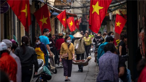 Quốc tế ca ngợi  Việt Nam vượt bão Covid-19 bằng những chính sách đúng đắn