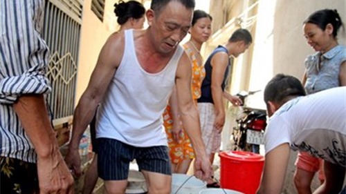 Tăng giá nước gần 20%, Hà Nội có hết "khát"?