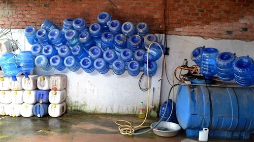 Vạch mặt 7 cơ sở sản xuất nước đóng chai không đạt tiêu chuẩn