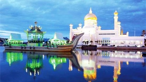 Khám phá thiên đường vàng son Brunei