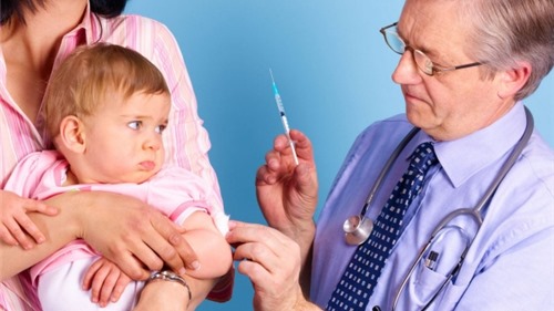 14 loại vắc-xin mà cha mẹ bắt buộc phải tiêm cho trẻ