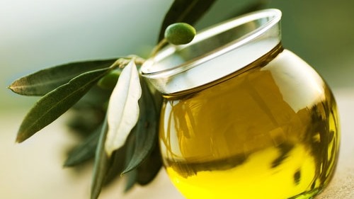 Những điều nên và không nên khi sử dụng dầu olive làm đẹp