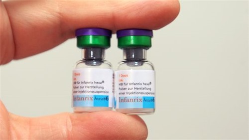 Lại khan hiếm, vaccine 6 trong 1 bị “thổi giá” 1,5 triệu đồng