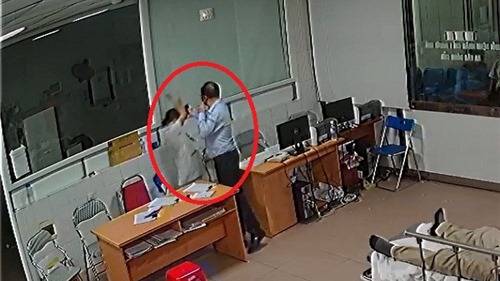 PGĐ Bệnh viện 115 Nghệ An: "Các bác sĩ, y tá cảm thấy không an toàn sau khi bị hành hung"