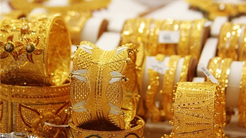 Giá vàng ngày 25/11: Vàng rơi khỏi đỉnh cao phiên cuối tuần