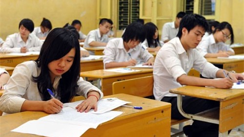 Học sinh lớp 12 Hà Nội "thi thử" THPT Quốc gia