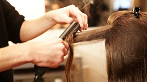 Bí quyết chọn loại máy duỗi tóc phù hợp nhất cho từng loại tóc