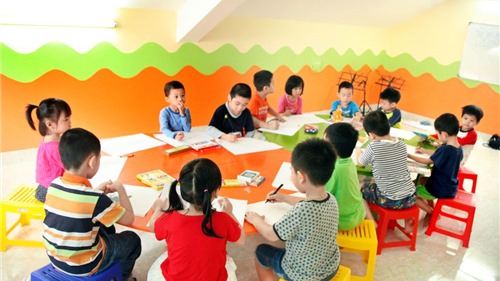 Tổng hợp địa chỉ lớp dạy vẽ cho trẻ em tại Hà Nội