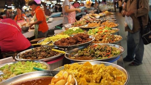 TP. Hồ Chí Minh: Đưa kinh doanh thức ăn đường phố vào quy củ