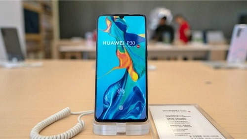 Giá bán điện thoại mang hệ điều hành đầu tiên của Huawei