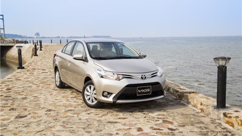 Doanh số các mẫu xe sản xuất trong nước của Toyota tăng 70% so với tháng 4