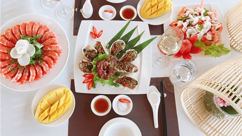 “Đột nhập” nhà hàng hải sản mới toanh siêu hút khách ở Sầm Sơn