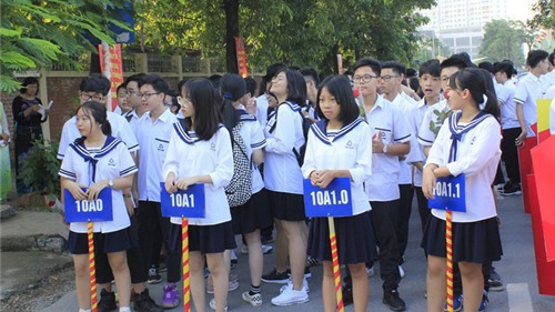 Chỉ khoảng 60% học sinh Hà Nội “có suất” vào lớp 10 trường công