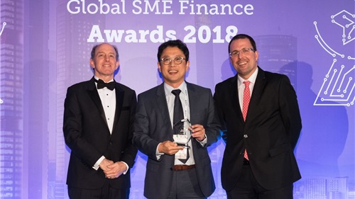 VPBank là 1 trong 3 ngân hàng có dịch vụ dành cho các doanh nghiệp SME tốt nhất châu Á