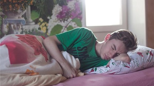 Khoa học lần đầu chứng minh tác dụng bất ngờ của việc nằm nghiêng sang trái khi ngủ