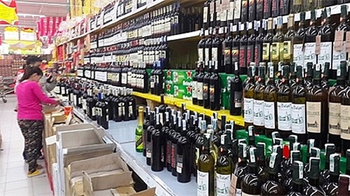 TP HCM muốn tăng thuế rượu, bia: Vẫn còn nhiều băn khoăn